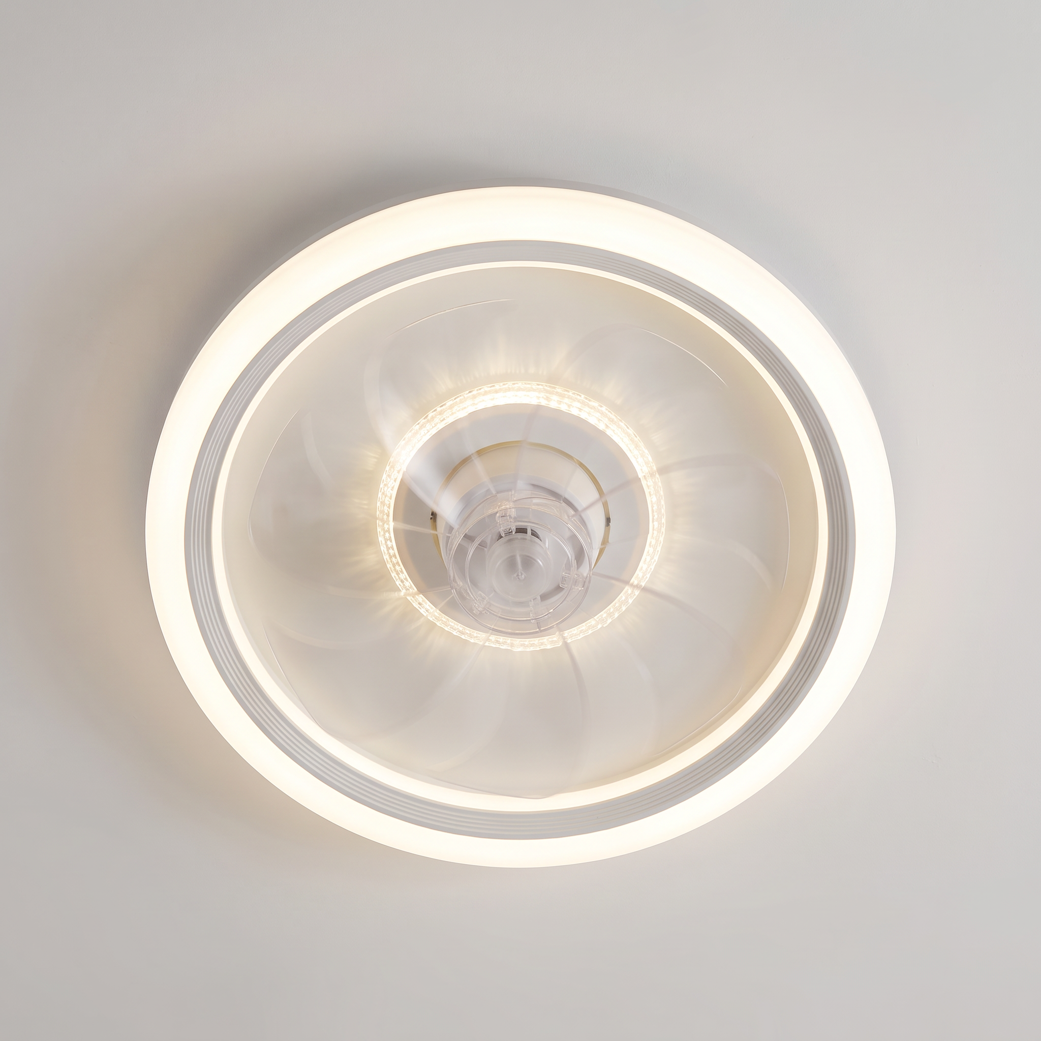 Lune Brizea, ventilateur de plafond
