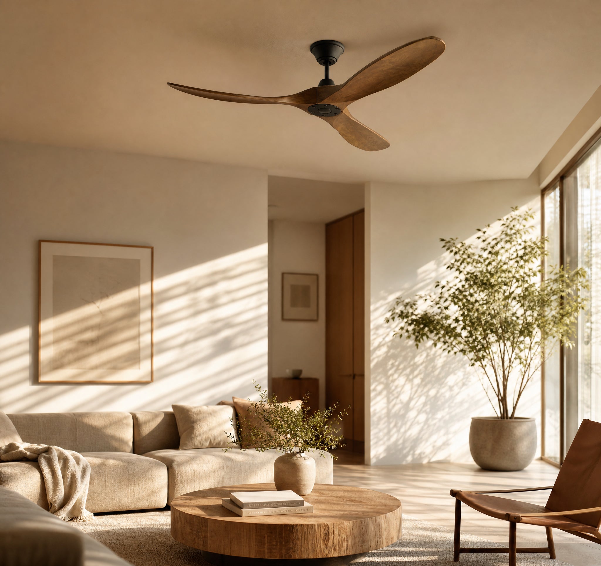 Cèdre, grand ventilateur de plafond en bois massif et aluminium, vue 3